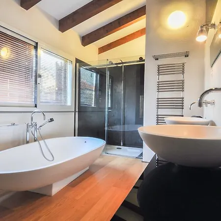 Termopili Halldis Apartment *