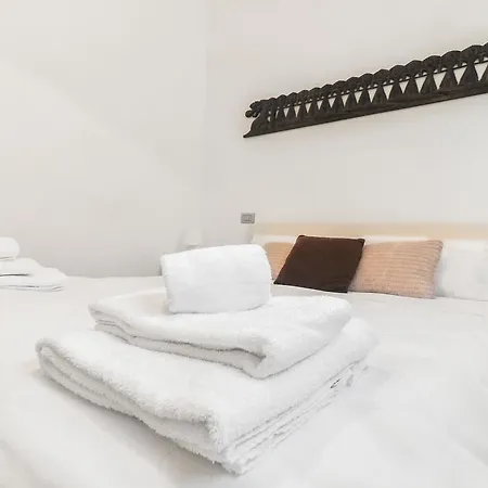 Termopili Halldis Apartment Mediolan