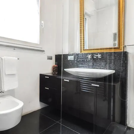 Termopili Halldis Apartment