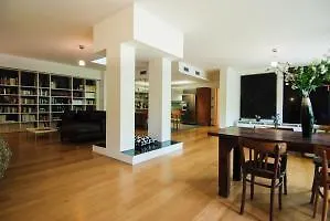 Termopili Halldis Apartment